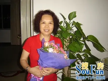 母亲节特别策划:送花归来,舔犊之情感人至深|搜房地产资讯